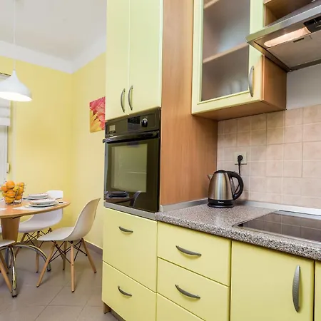 Apartment 1 Bedroom Stunning In