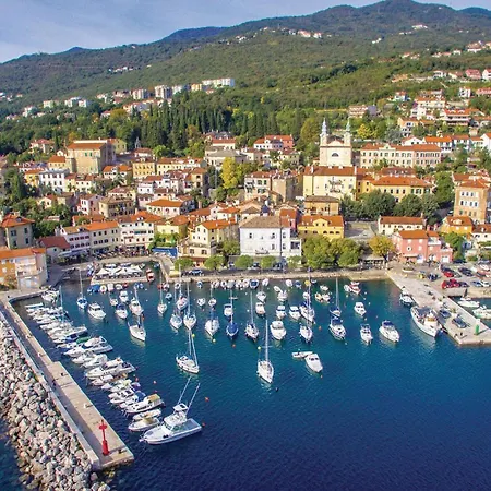 1 Bedroom Stunning In Opatija